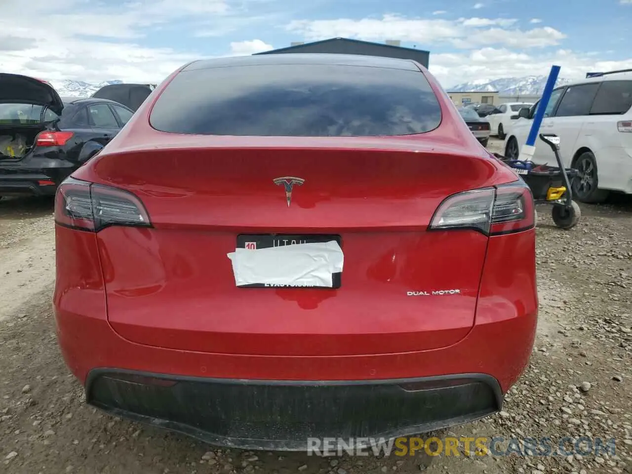 6 Photograph of a damaged car 5YJYGDEE1LF009967 TESLA MODEL Y 2020