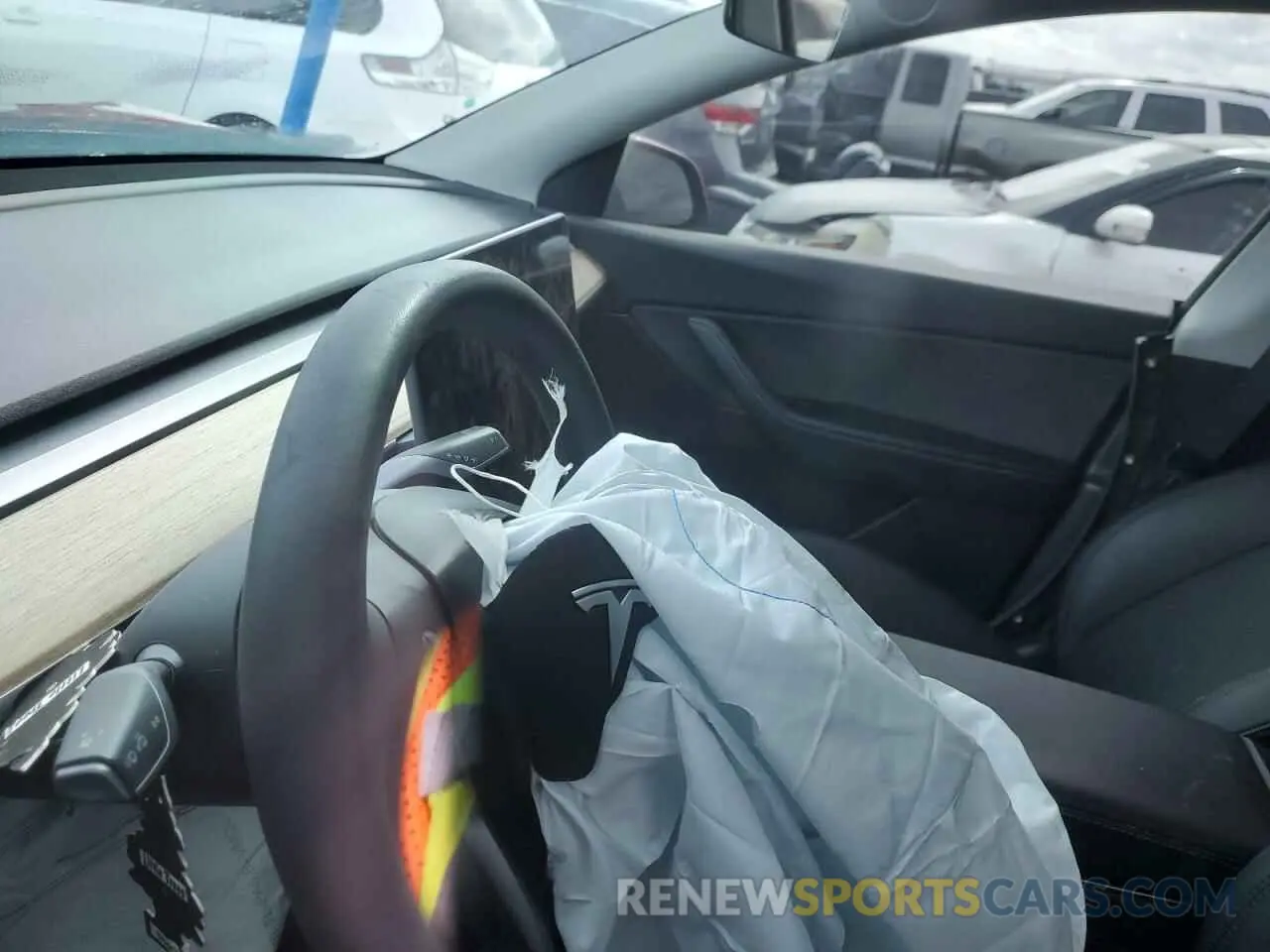 9 Photograph of a damaged car 5YJYGDEE1LF009967 TESLA MODEL Y 2020