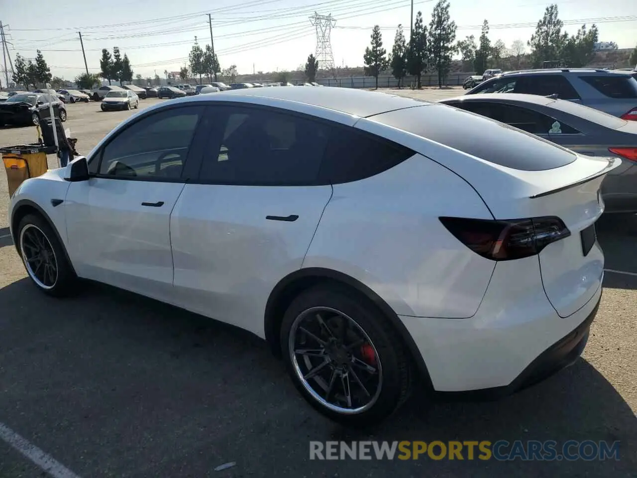 2 Photograph of a damaged car 5YJYGDEE1LF012996 TESLA MODEL Y 2020