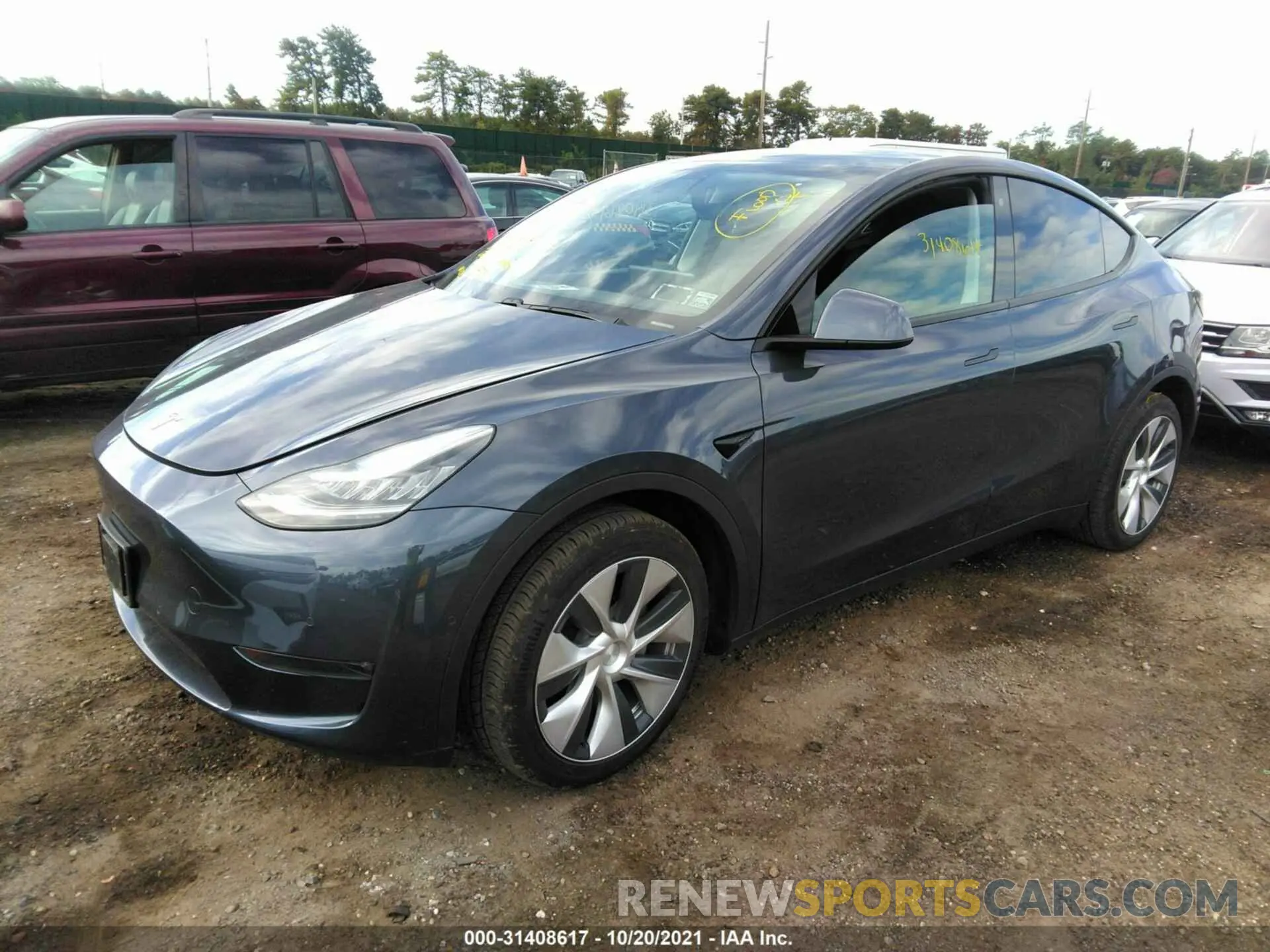 2 Photograph of a damaged car 5YJYGDEE1LF013260 TESLA MODEL Y 2020