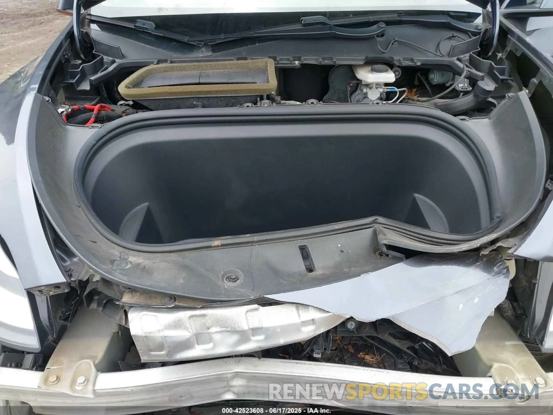 10 Photograph of a damaged car 5YJYGDEE1LF044914 TESLA MODEL Y 2020