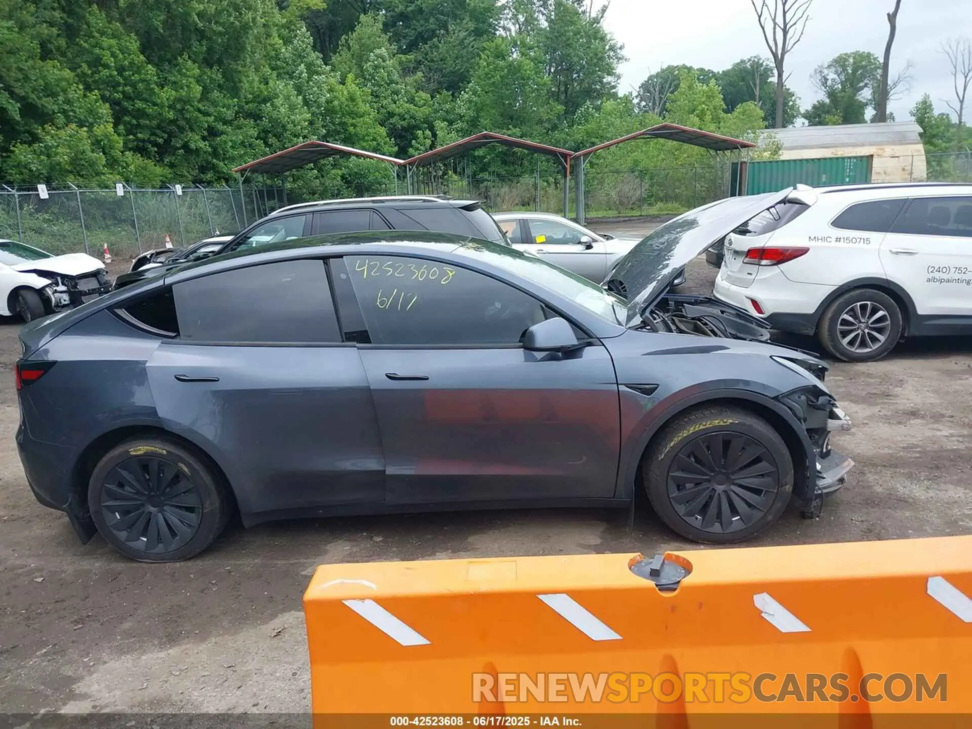 13 Photograph of a damaged car 5YJYGDEE1LF044914 TESLA MODEL Y 2020