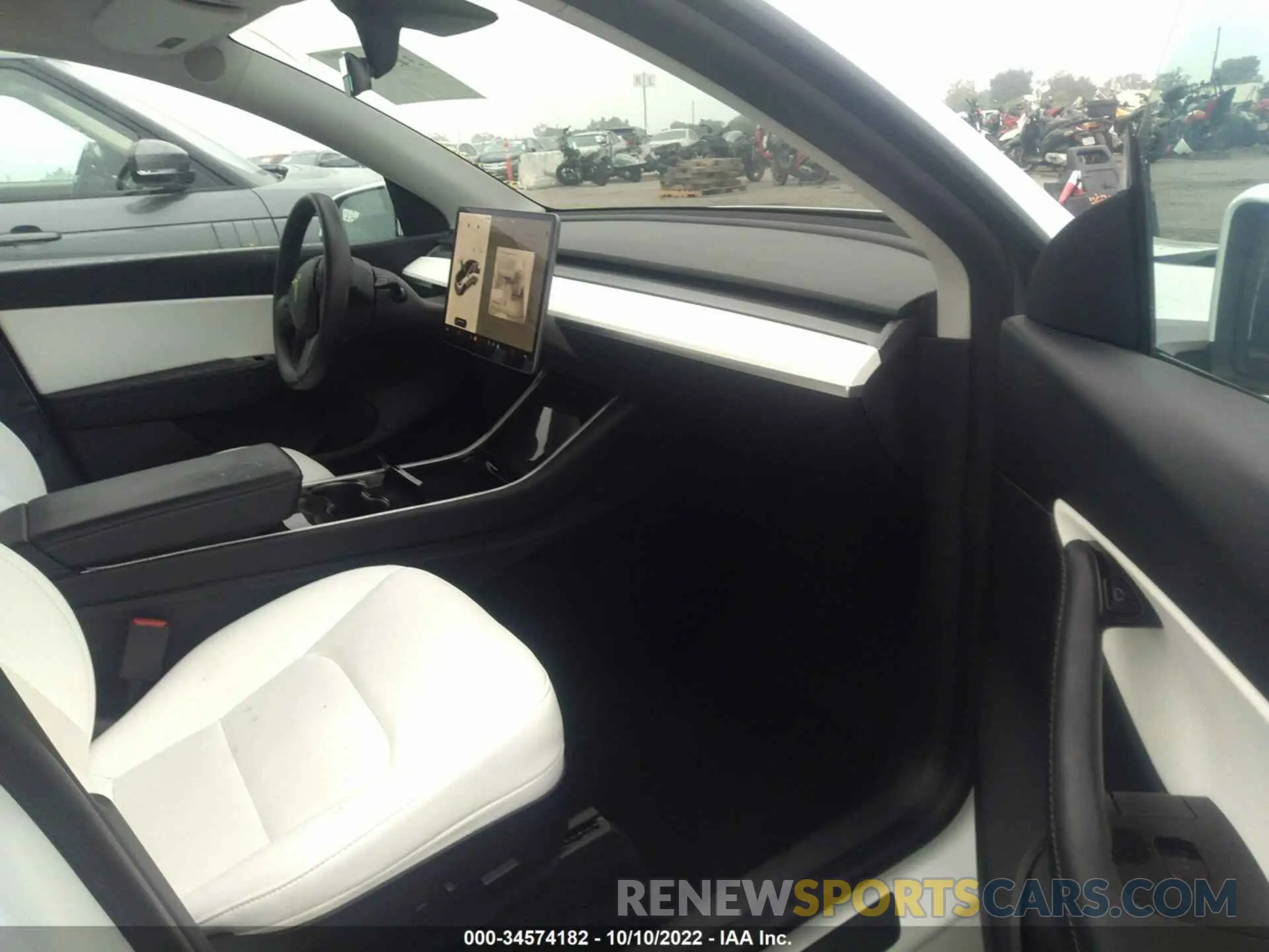 5 Photograph of a damaged car 5YJYGDEE1LF058683 TESLA MODEL Y 2020