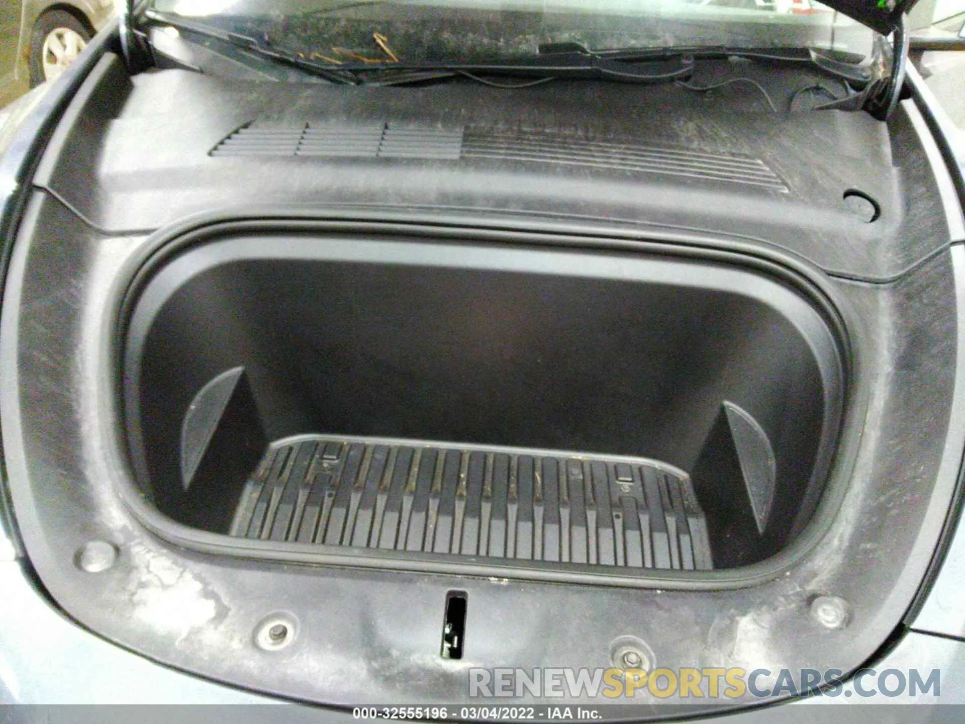 10 Photograph of a damaged car 5YJYGDEE2LF008231 TESLA MODEL Y 2020