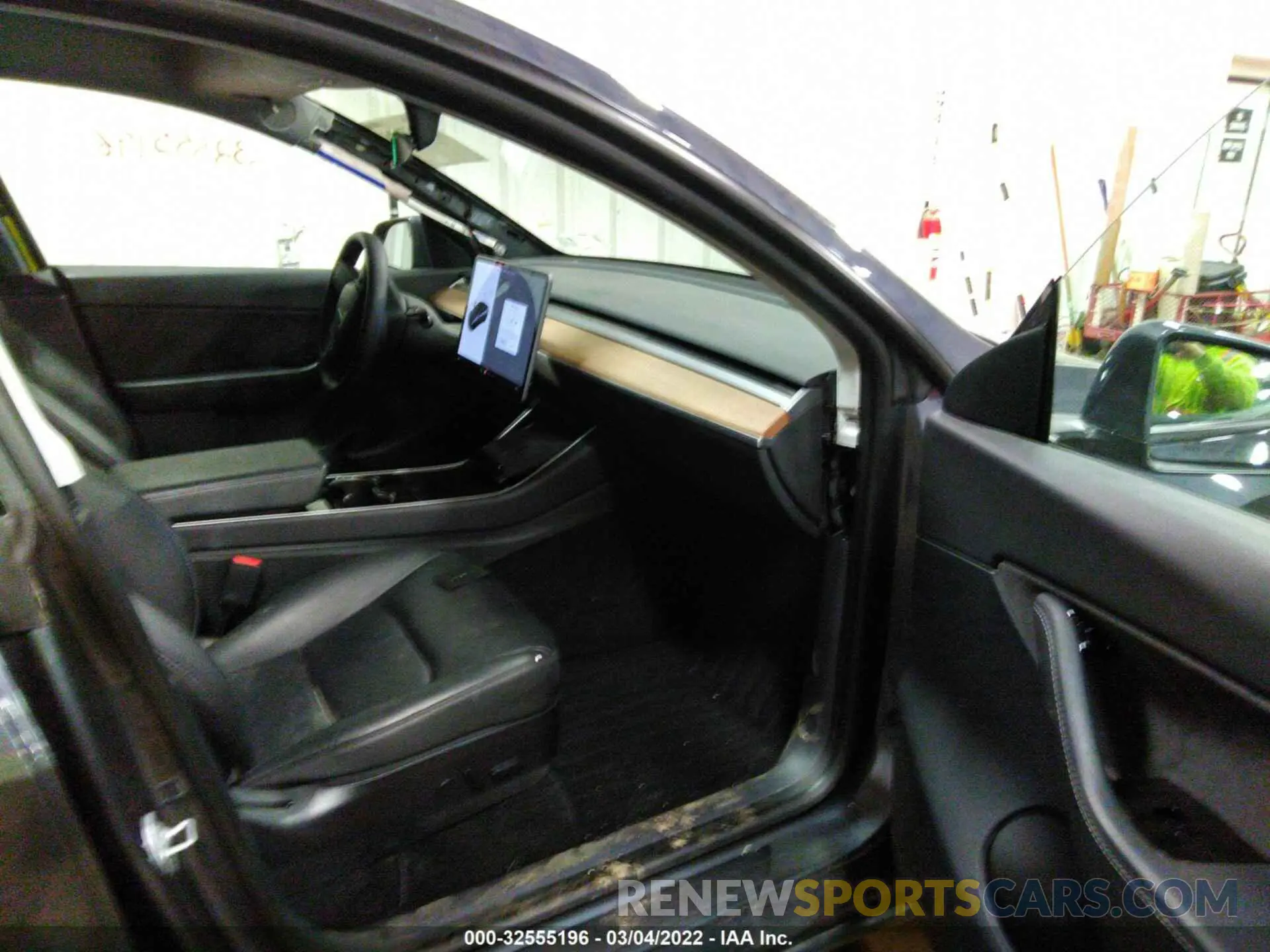 5 Photograph of a damaged car 5YJYGDEE2LF008231 TESLA MODEL Y 2020