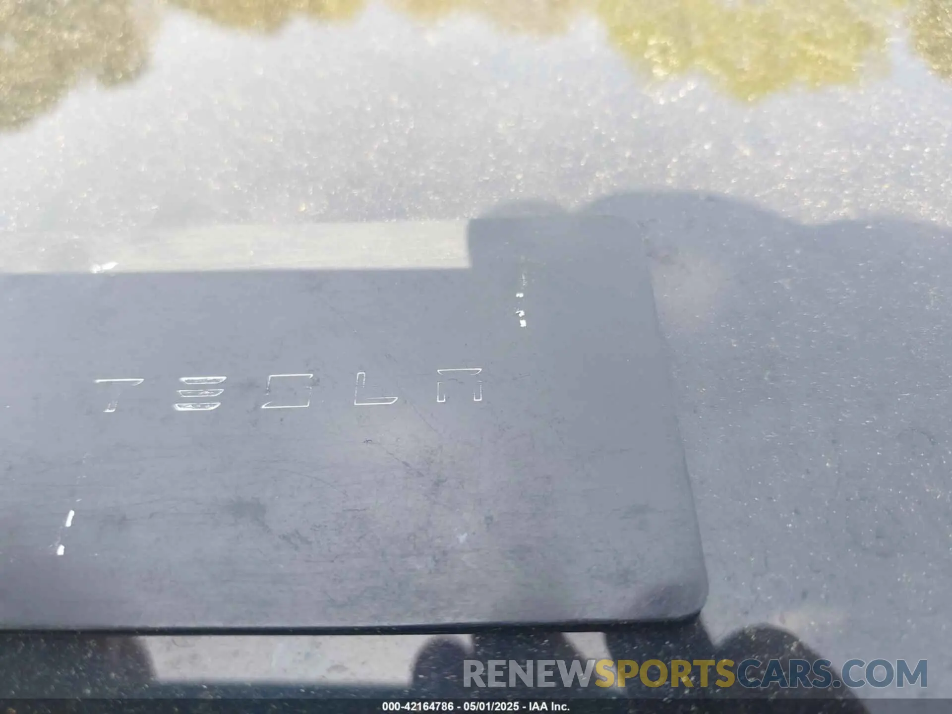 11 Photograph of a damaged car 5YJYGDEE2LF029385 TESLA MODEL Y 2020