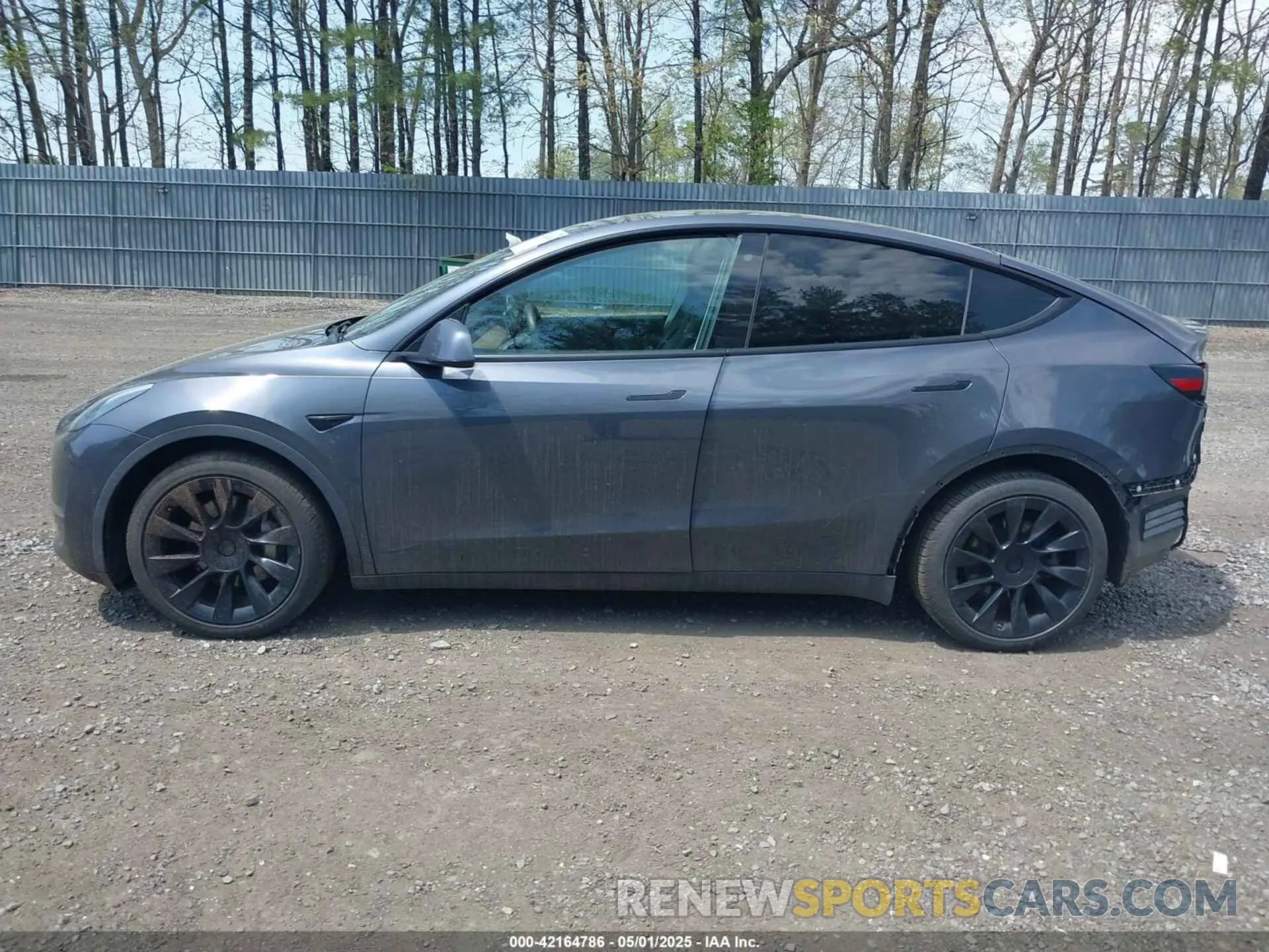 14 Photograph of a damaged car 5YJYGDEE2LF029385 TESLA MODEL Y 2020