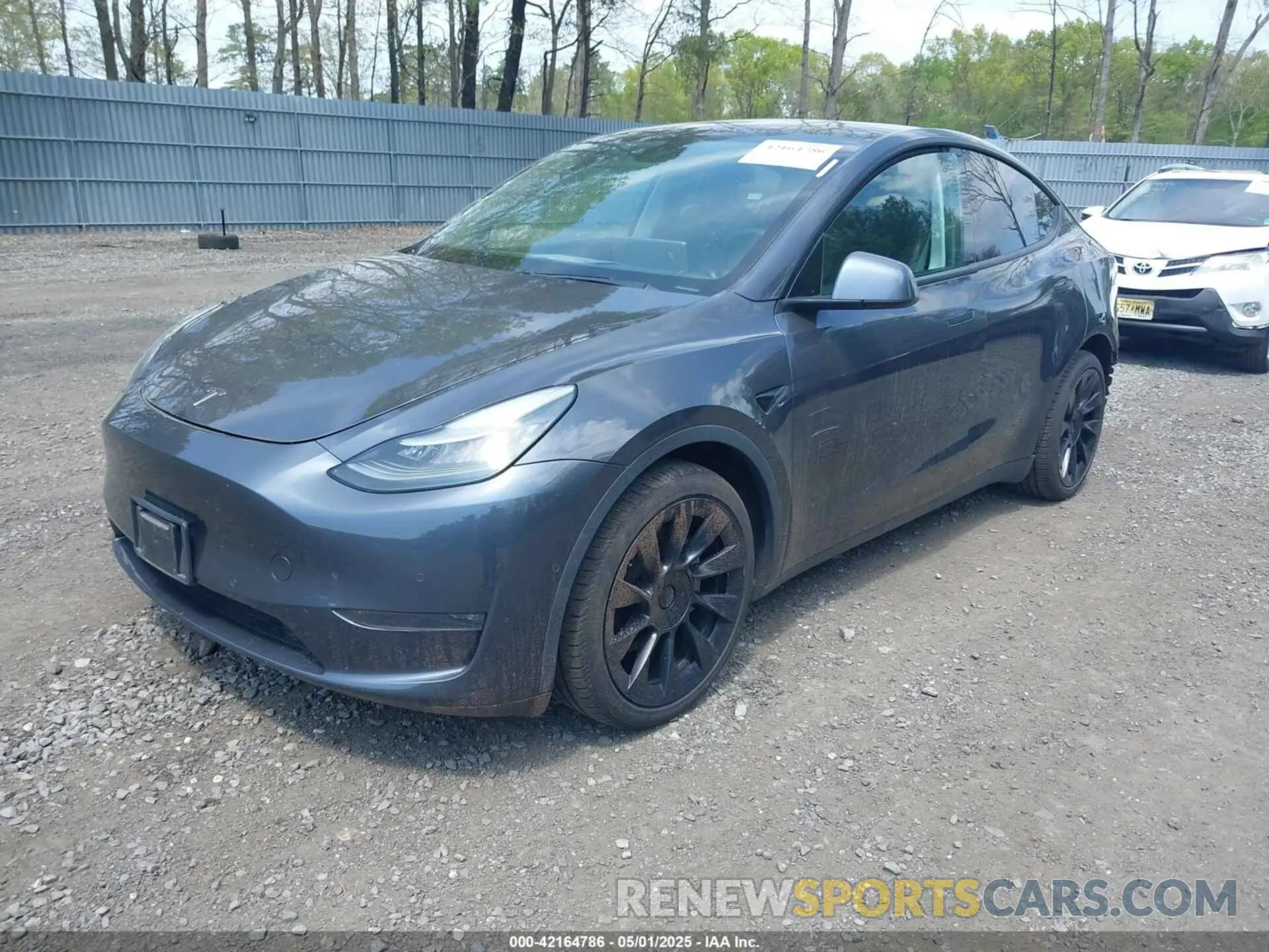 2 Photograph of a damaged car 5YJYGDEE2LF029385 TESLA MODEL Y 2020