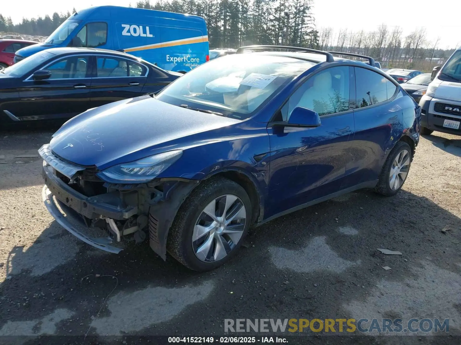 2 Photograph of a damaged car 5YJYGDEE2LF031136 TESLA MODEL Y 2020