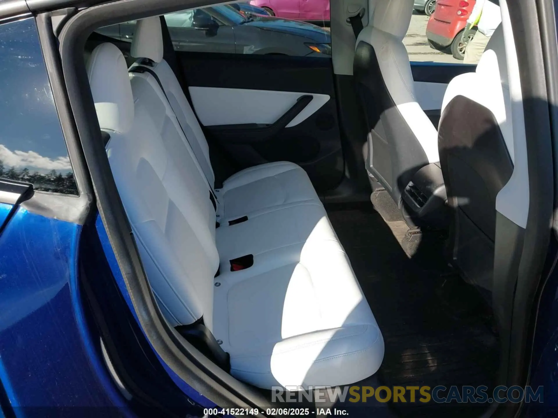 8 Photograph of a damaged car 5YJYGDEE2LF031136 TESLA MODEL Y 2020