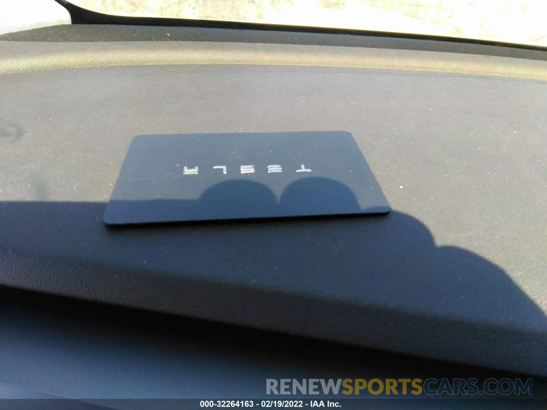 11 Photograph of a damaged car 5YJYGDEE2LF036353 TESLA MODEL Y 2020