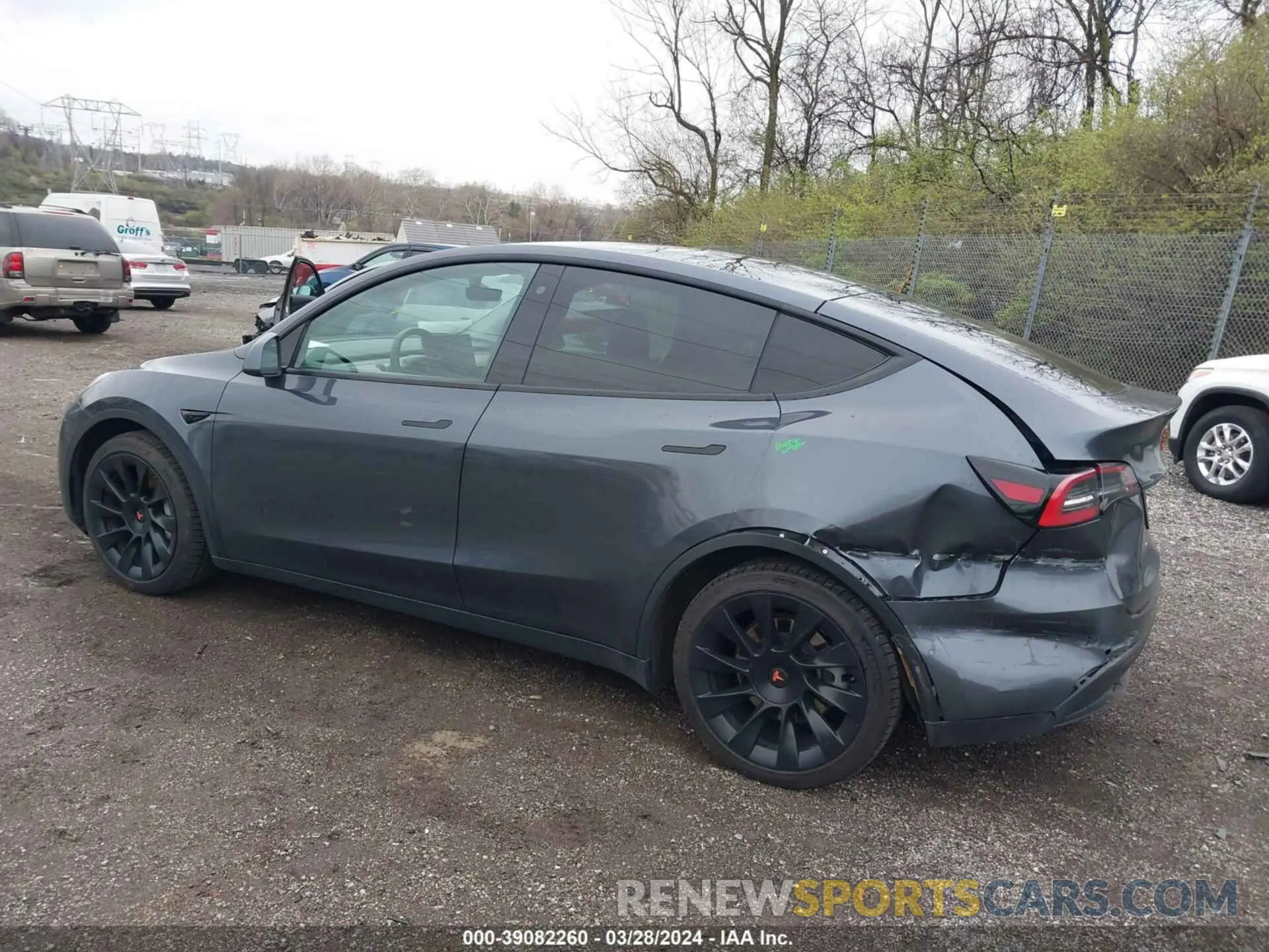 3 Photograph of a damaged car 5YJYGDEE2LF045859 TESLA MODEL Y 2020