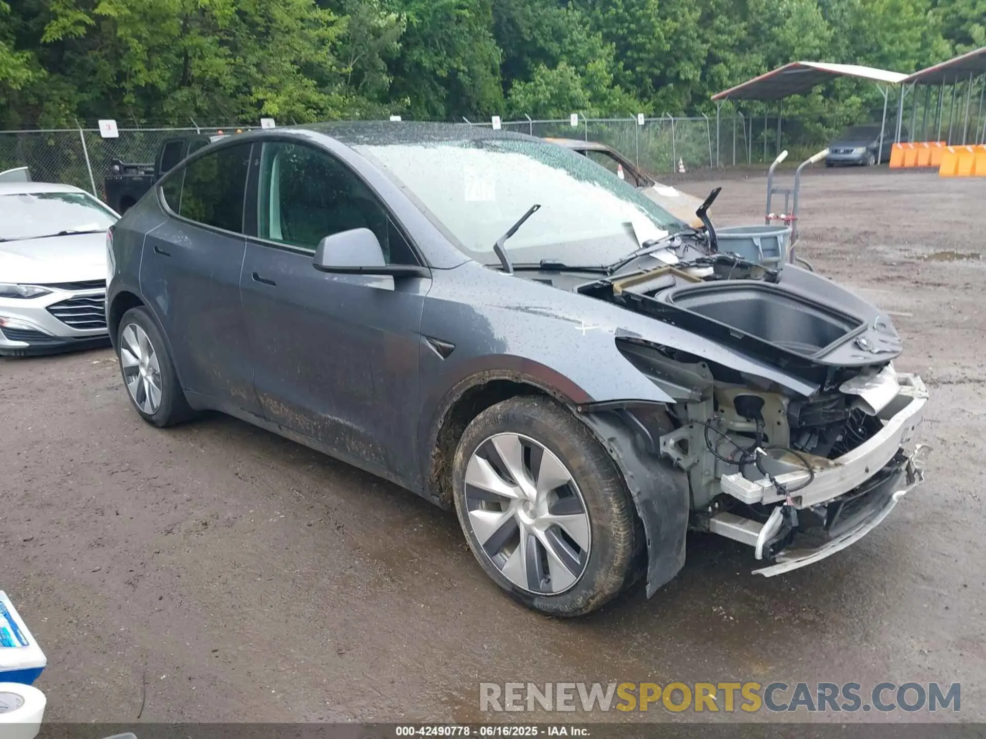 1 Фотография поврежденного автомобиля 5YJYGDEE2LF048017 TESLA MODEL Y 2020