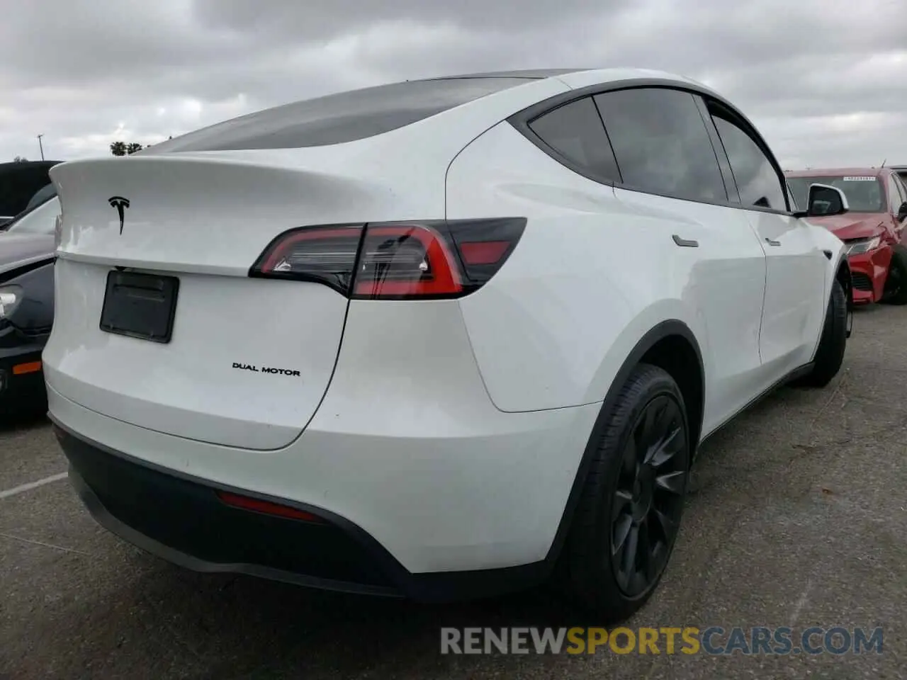 4 Фотография поврежденного автомобиля 5YJYGDEE2LF049300 TESLA MODEL Y 2020