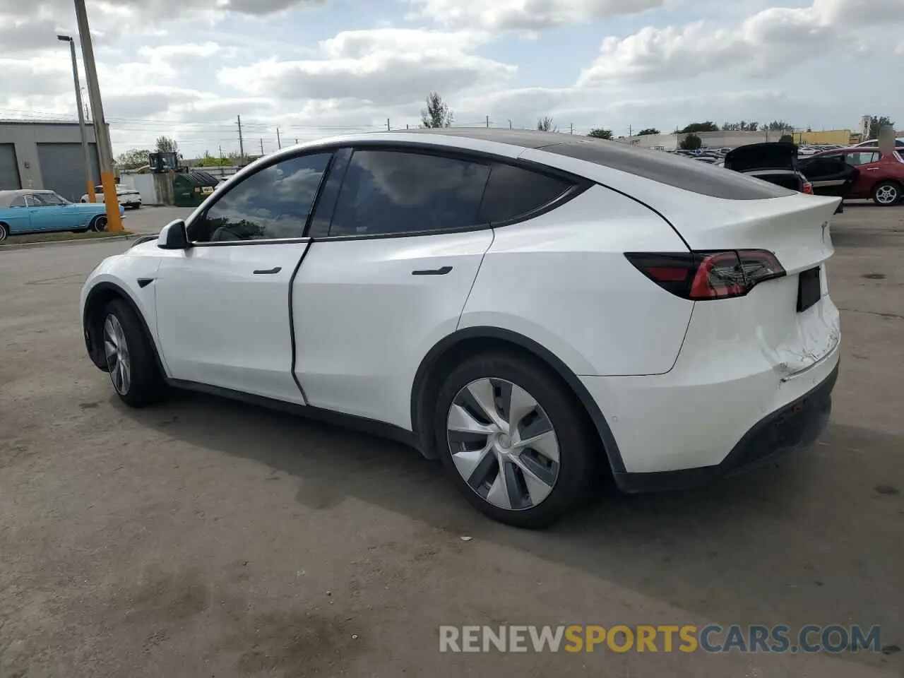 2 Photograph of a damaged car 5YJYGDEE2LF049815 TESLA MODEL Y 2020