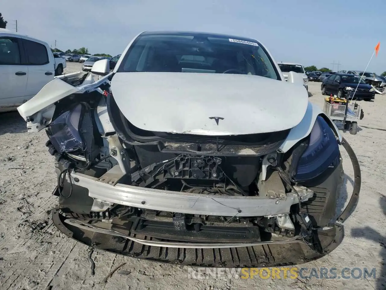 5 Photograph of a damaged car 5YJYGDEE3LF012837 TESLA MODEL Y 2020