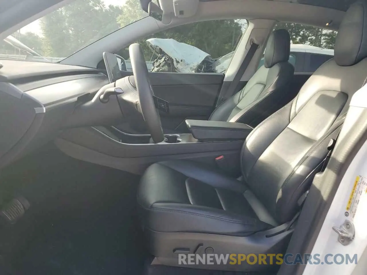 7 Photograph of a damaged car 5YJYGDEE3LF012837 TESLA MODEL Y 2020