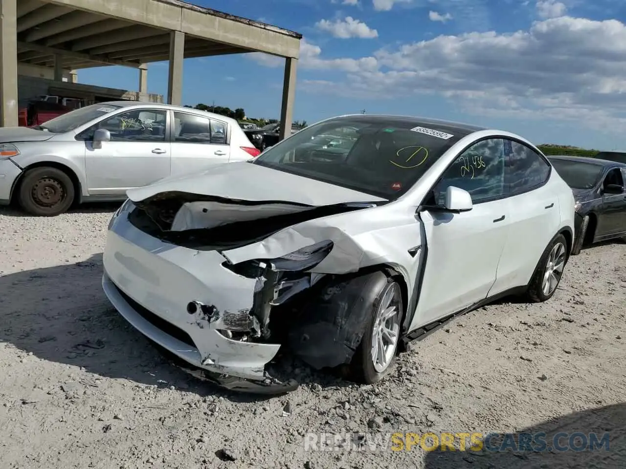 2 Фотография поврежденного автомобиля 5YJYGDEE3LF013518 TESLA MODEL Y 2020