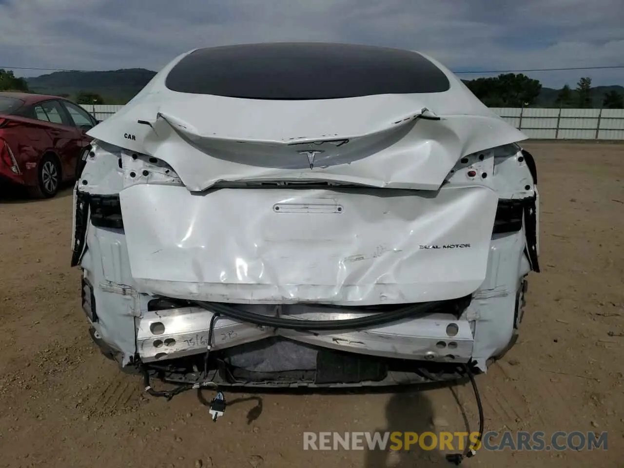 6 Photograph of a damaged car 5YJYGDEE3LF019660 TESLA MODEL Y 2020