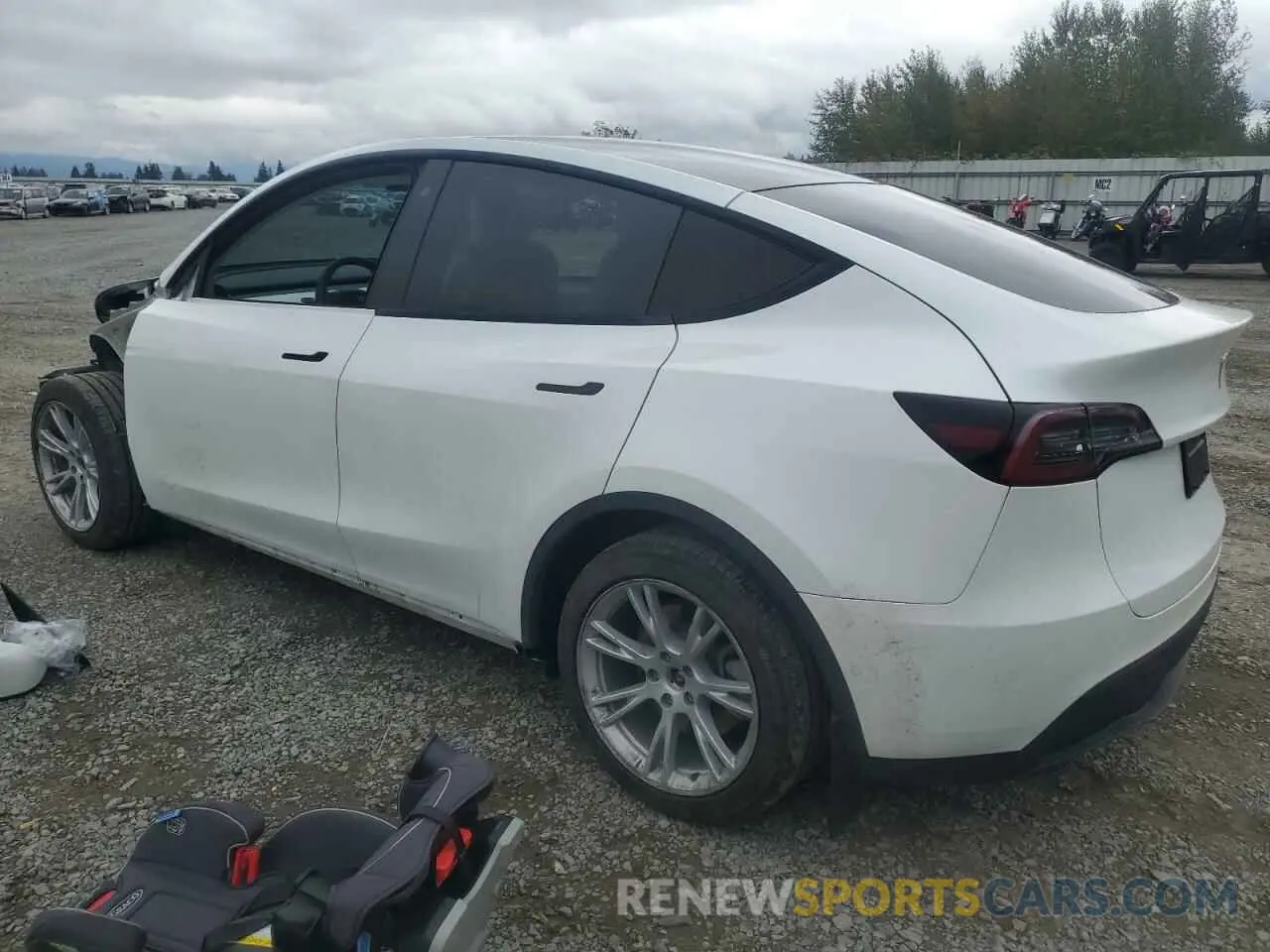 2 Photograph of a damaged car 5YJYGDEE3LF023935 TESLA MODEL Y 2020