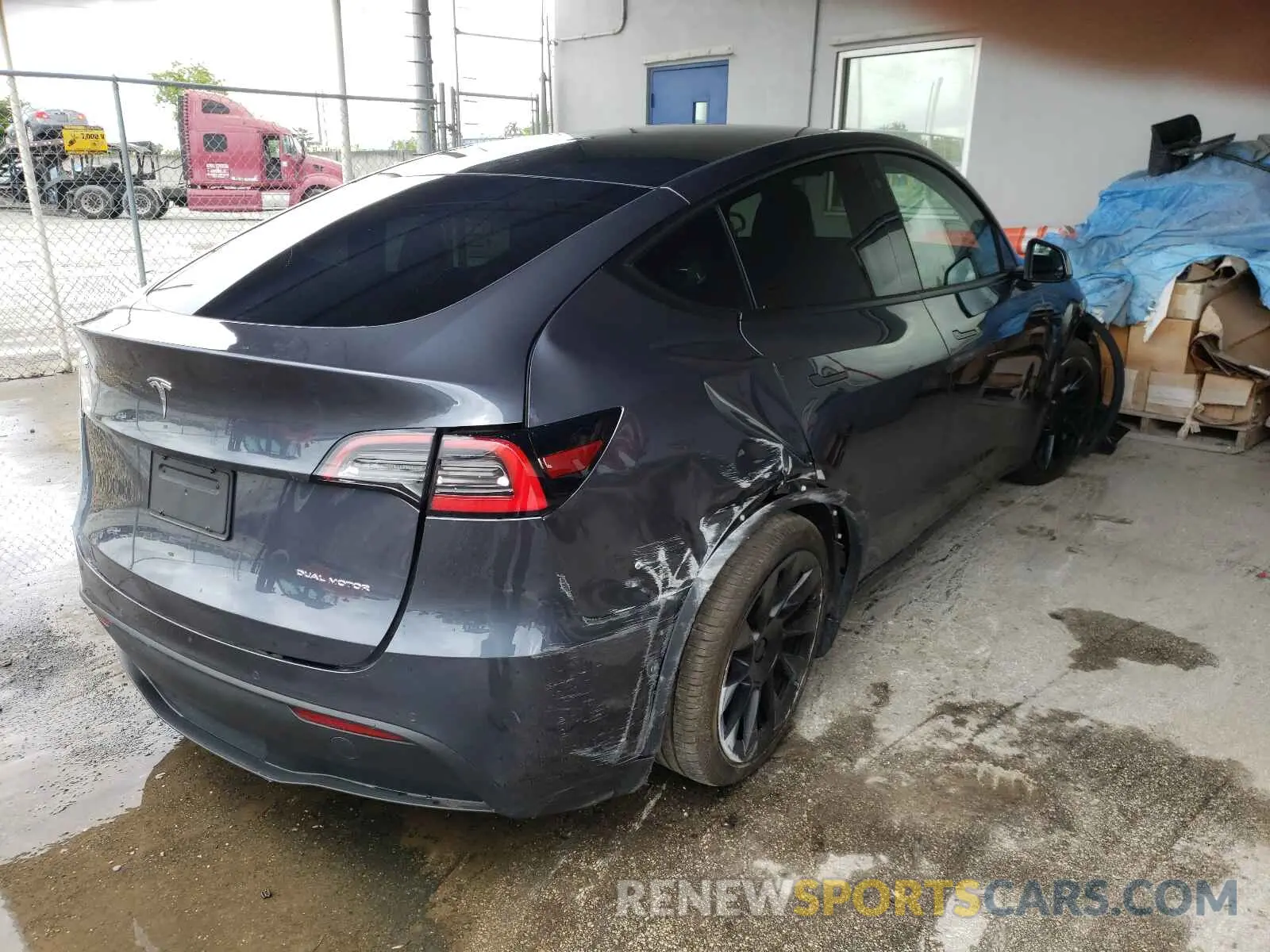 4 Photograph of a damaged car 5YJYGDEE3LF037950 TESLA MODEL Y 2020