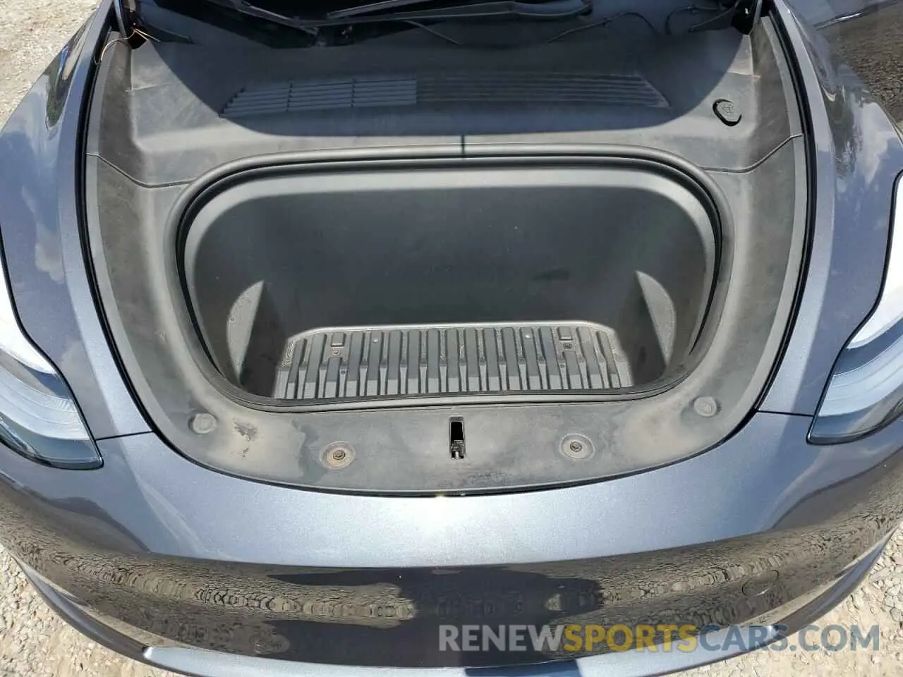 11 Фотография поврежденного автомобиля 5YJYGDEE3LF044056 TESLA MODEL Y 2020