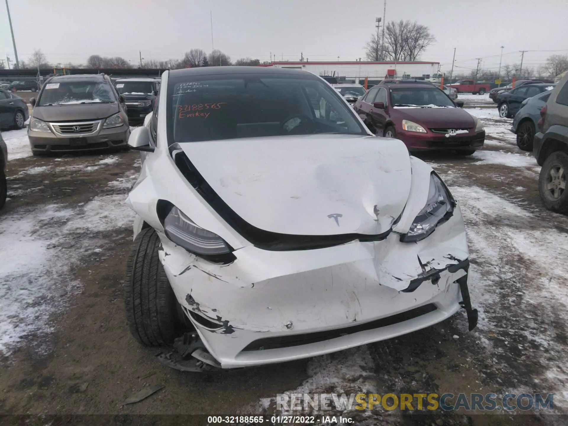 6 Photograph of a damaged car 5YJYGDEE4LF026410 TESLA MODEL Y 2020