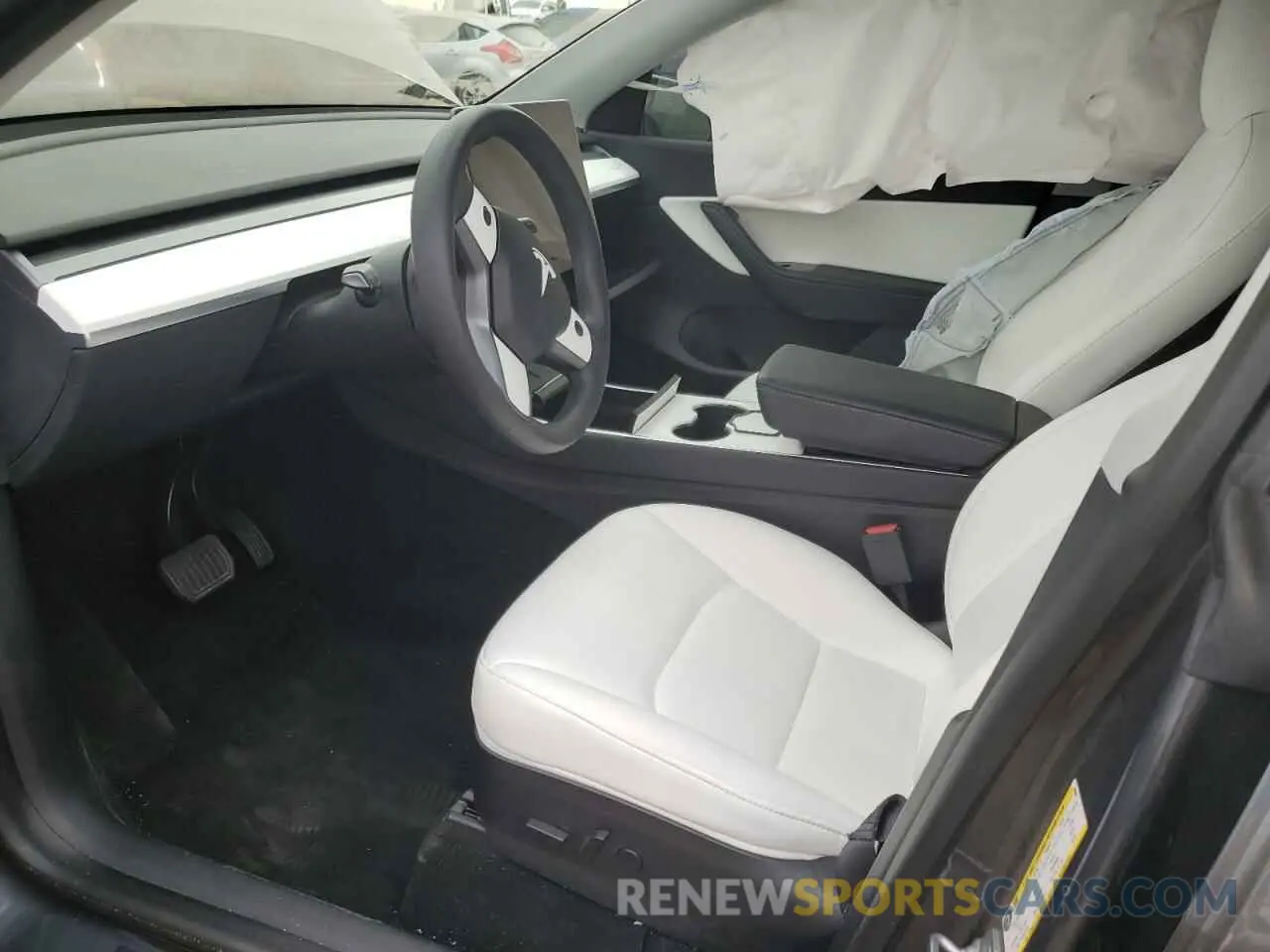 7 Photograph of a damaged car 5YJYGDEE4LF046091 TESLA MODEL Y 2020