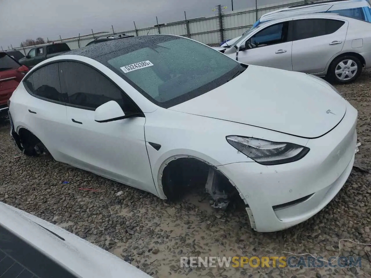 4 Photograph of a damaged car 5YJYGDEE4LF052702 TESLA MODEL Y 2020