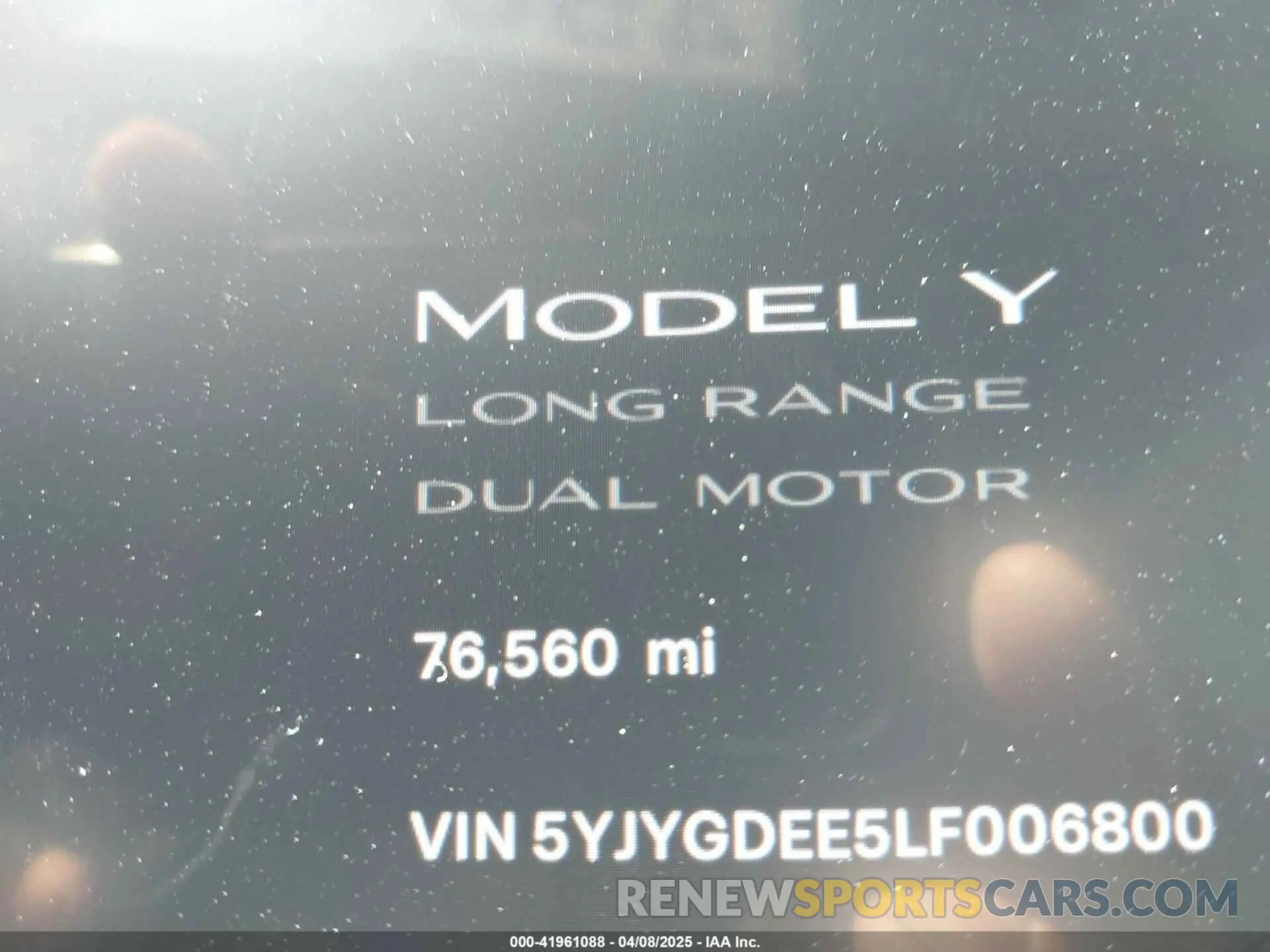 15 Photograph of a damaged car 5YJYGDEE5LF006800 TESLA MODEL Y 2020