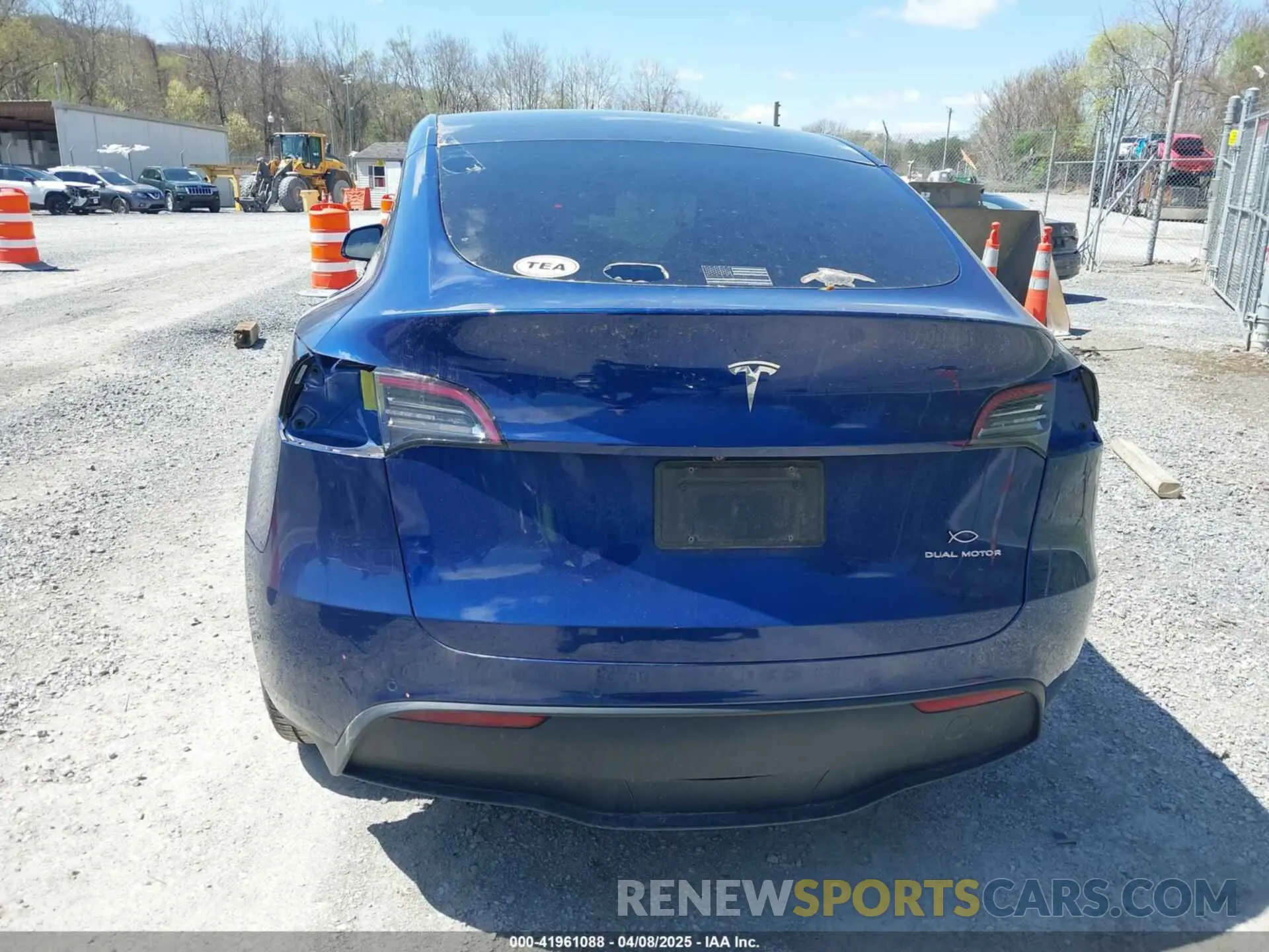 16 Photograph of a damaged car 5YJYGDEE5LF006800 TESLA MODEL Y 2020