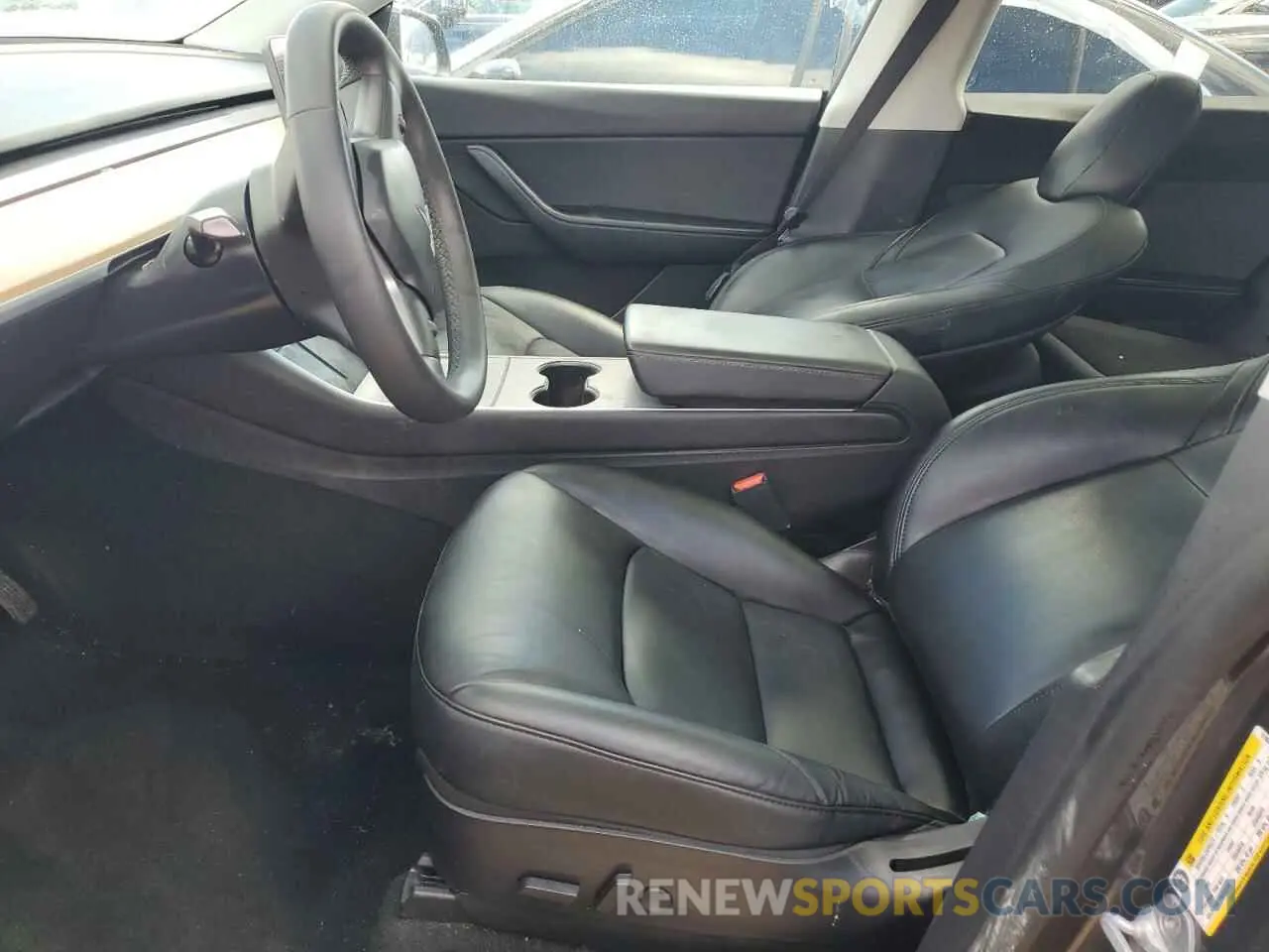 7 Photograph of a damaged car 5YJYGDEE5LF010040 TESLA MODEL Y 2020