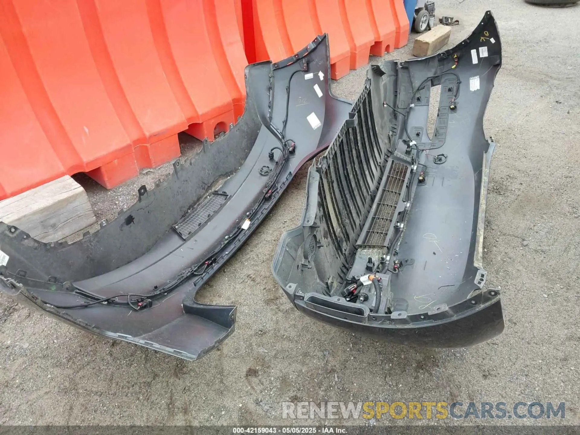 12 Photograph of a damaged car 5YJYGDEE5LF013245 TESLA MODEL Y 2020