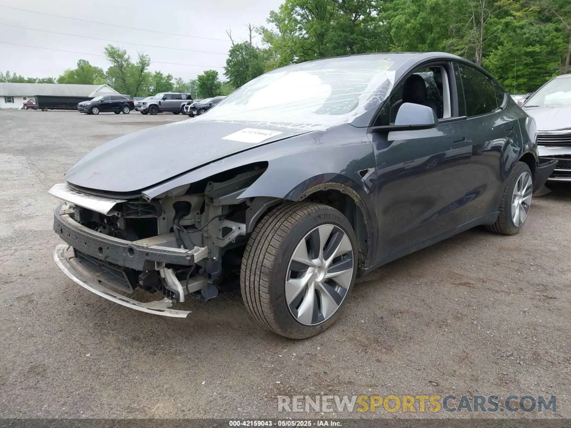 2 Photograph of a damaged car 5YJYGDEE5LF013245 TESLA MODEL Y 2020