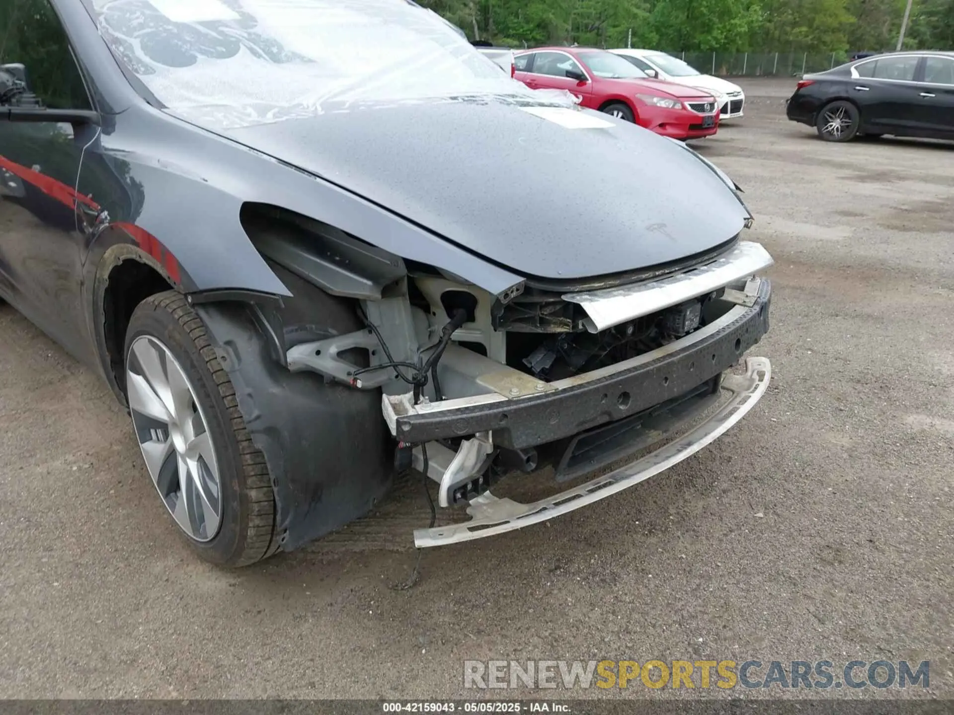 6 Photograph of a damaged car 5YJYGDEE5LF013245 TESLA MODEL Y 2020