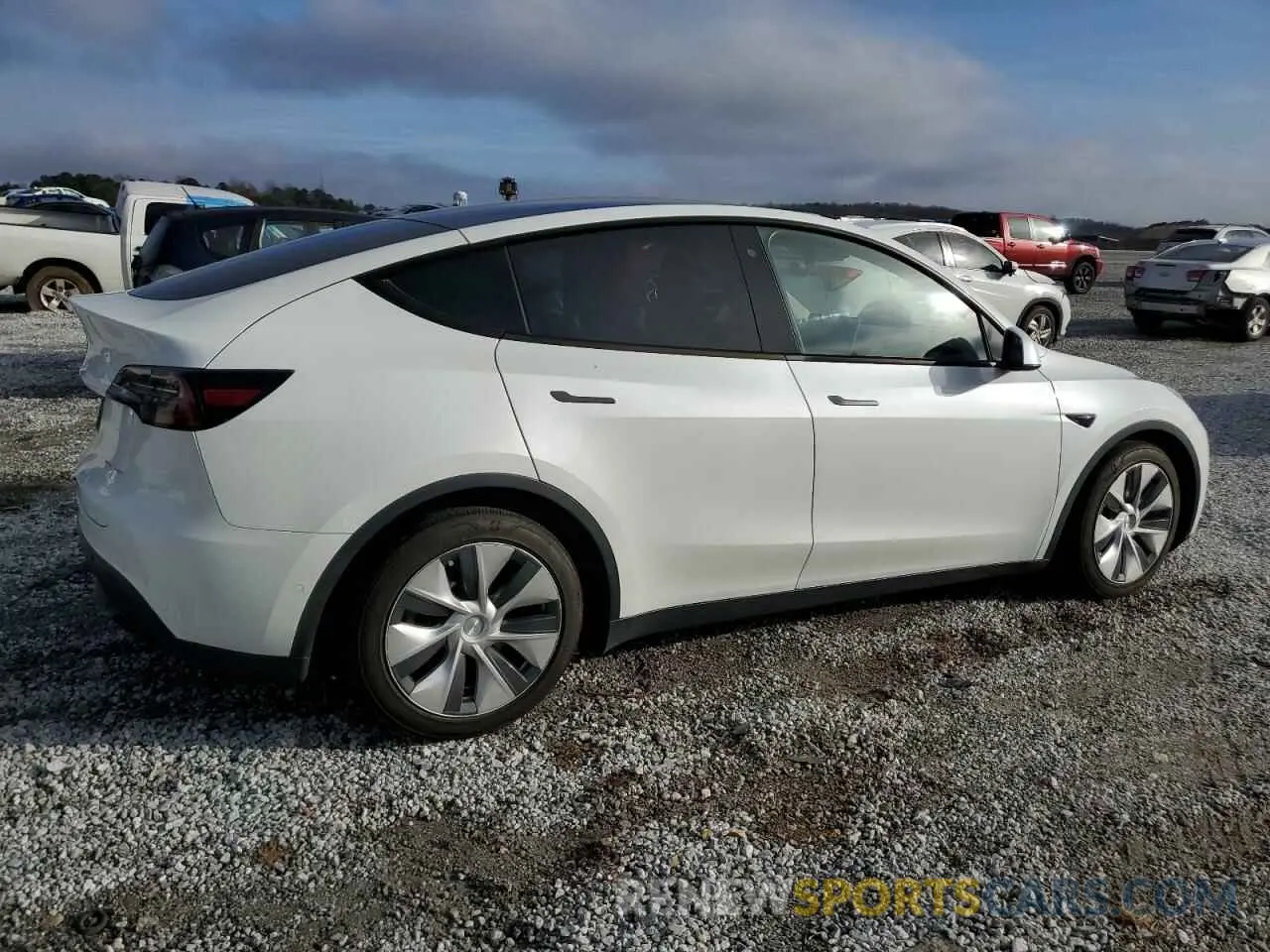 3 Photograph of a damaged car 5YJYGDEE5LF028246 TESLA MODEL Y 2020