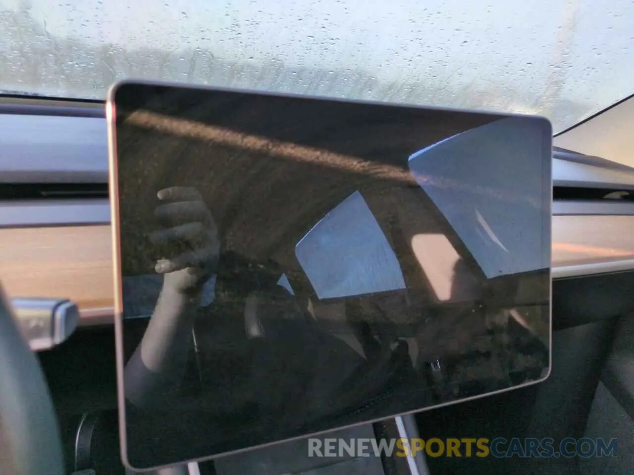 9 Фотография поврежденного автомобиля 5YJYGDEE5LF041577 TESLA MODEL Y 2020
