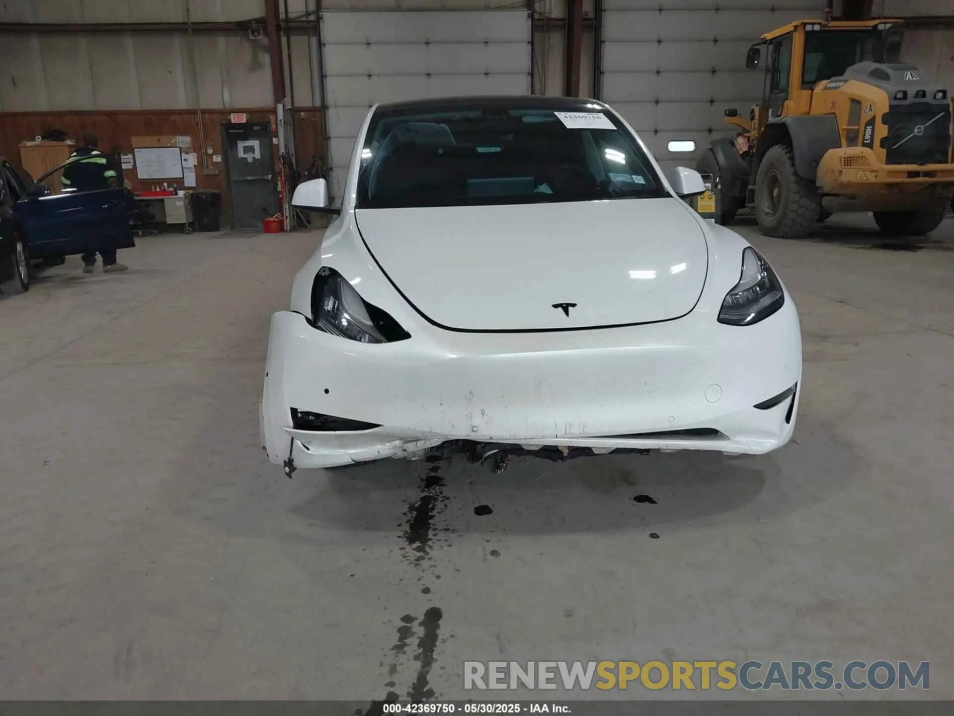 20 Photograph of a damaged car 5YJYGDEE5LF041935 TESLA MODEL Y 2020