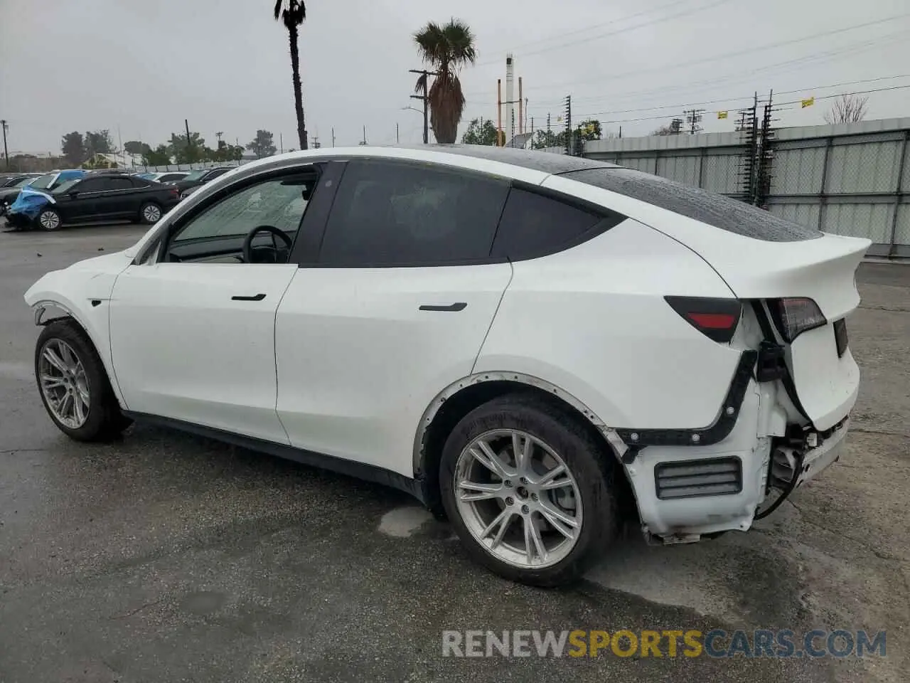 2 Фотография поврежденного автомобиля 5YJYGDEE5LF053938 TESLA MODEL Y 2020