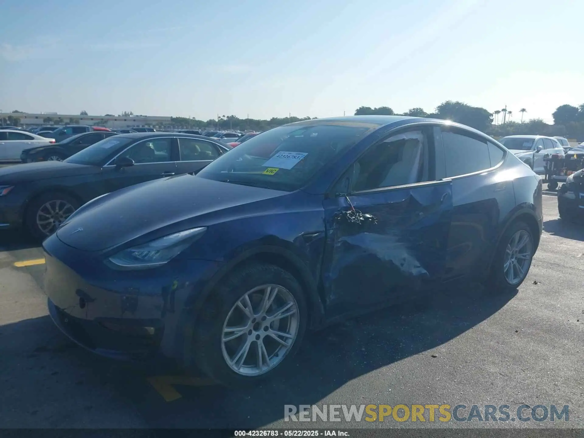 6 Photograph of a damaged car 5YJYGDEE6LF027400 TESLA MODEL Y 2020