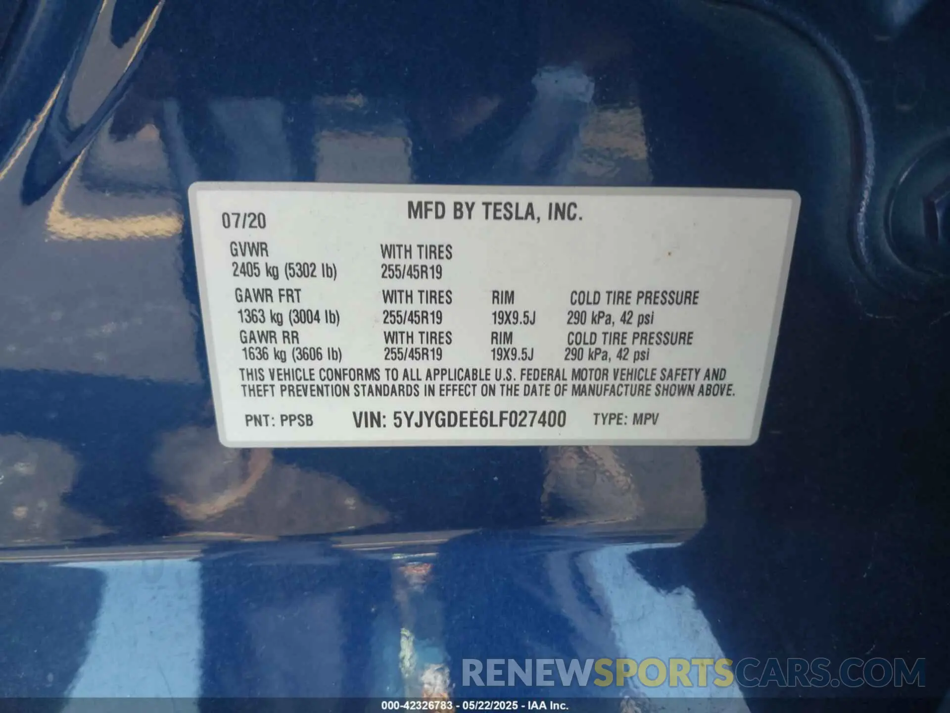 9 Photograph of a damaged car 5YJYGDEE6LF027400 TESLA MODEL Y 2020
