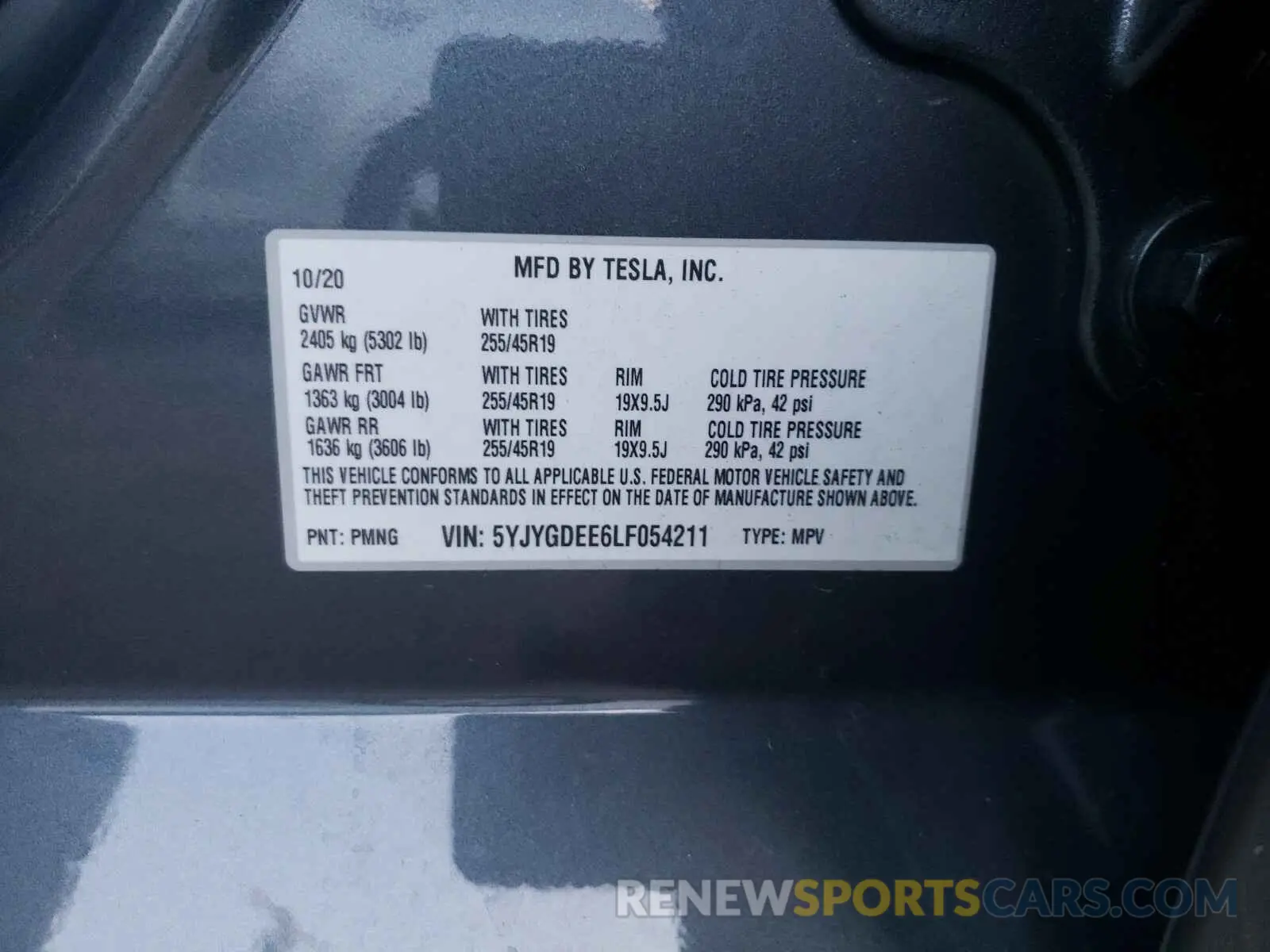 10 Photograph of a damaged car 5YJYGDEE6LF054211 TESLA MODEL Y 2020