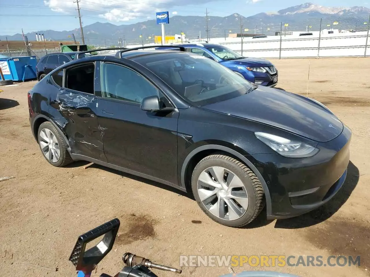 4 Фотография поврежденного автомобиля 5YJYGDEE7LF017460 TESLA MODEL Y 2020