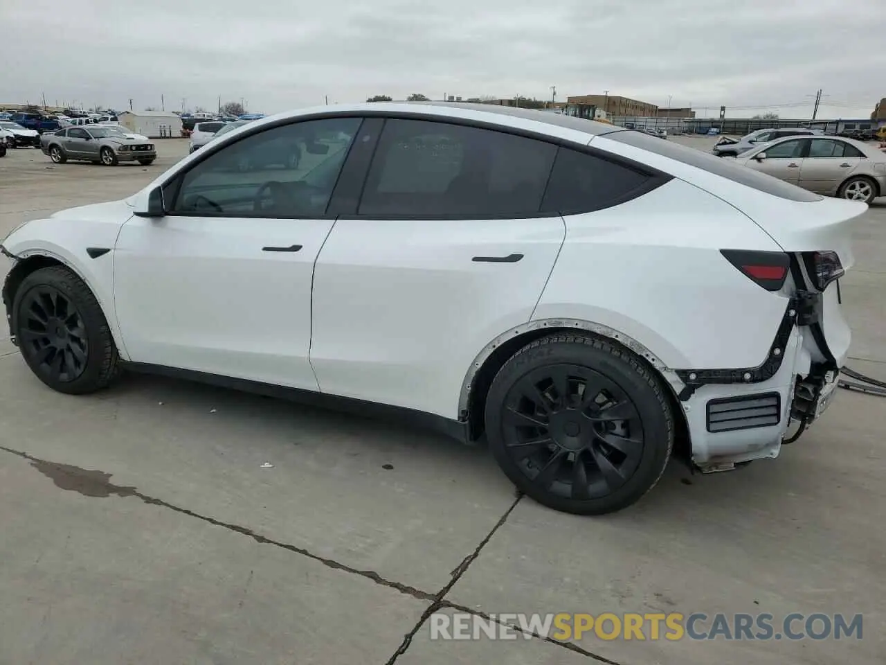 2 Фотография поврежденного автомобиля 5YJYGDEE7LF037420 TESLA MODEL Y 2020