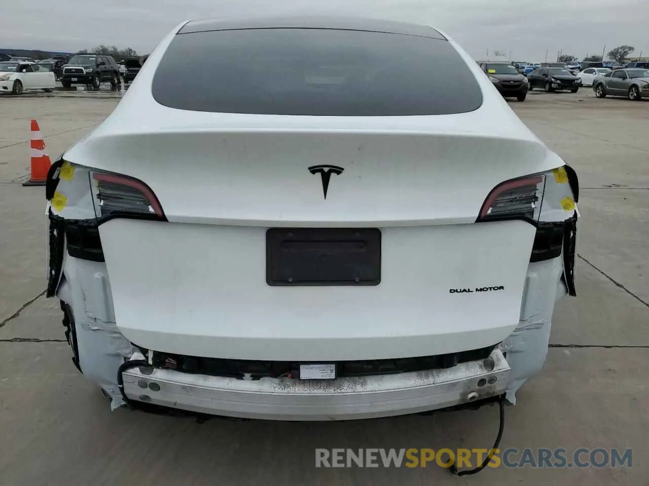 6 Фотография поврежденного автомобиля 5YJYGDEE7LF037420 TESLA MODEL Y 2020
