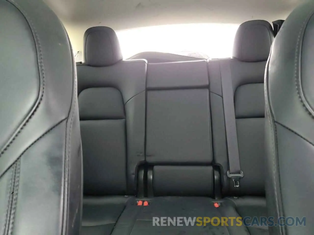 10 Photograph of a damaged car 5YJYGDEE7LF043301 TESLA MODEL Y 2020