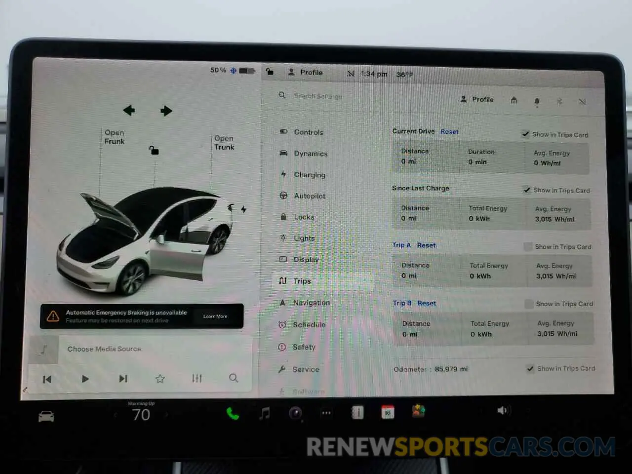 9 Photograph of a damaged car 5YJYGDEE7LF043301 TESLA MODEL Y 2020