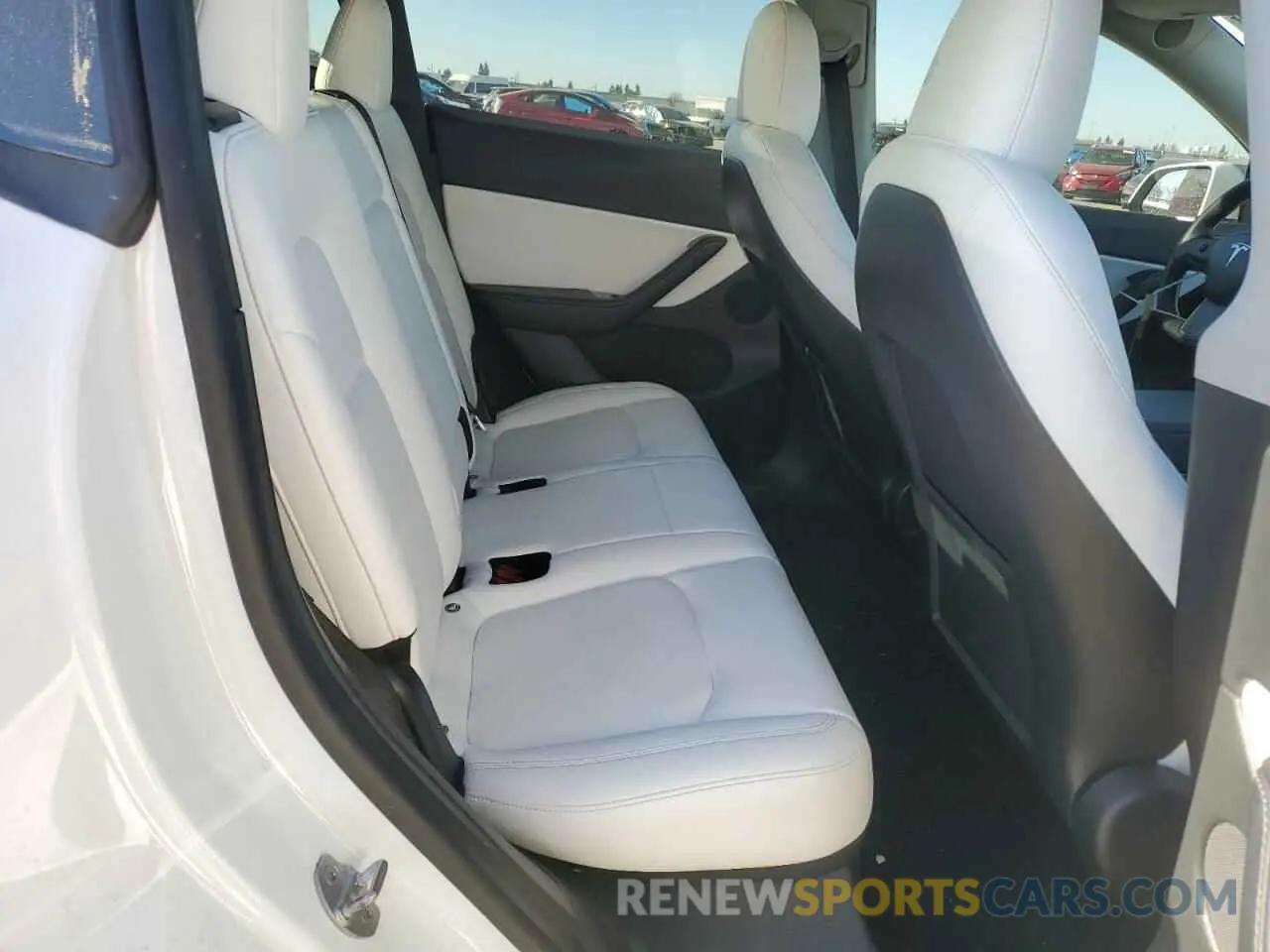 10 Photograph of a damaged car 5YJYGDEE7LF051690 TESLA MODEL Y 2020
