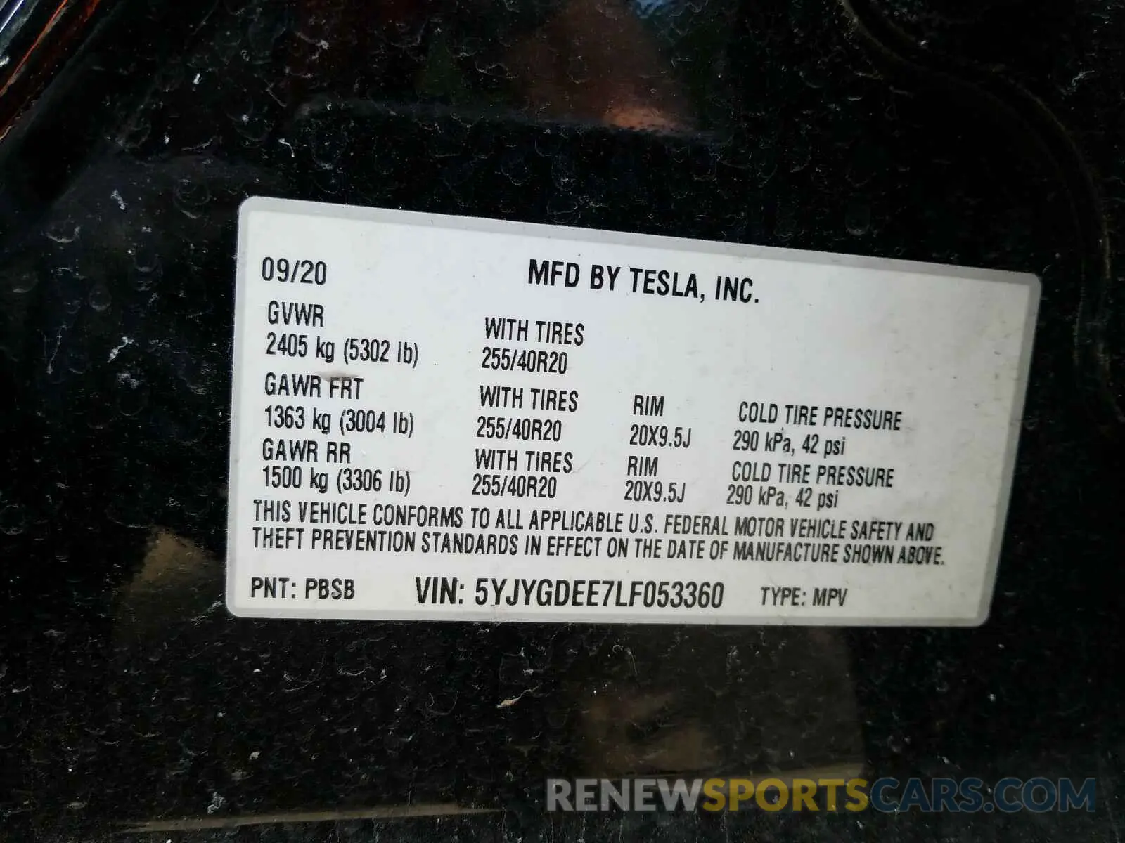10 Photograph of a damaged car 5YJYGDEE7LF053360 TESLA MODEL Y 2020