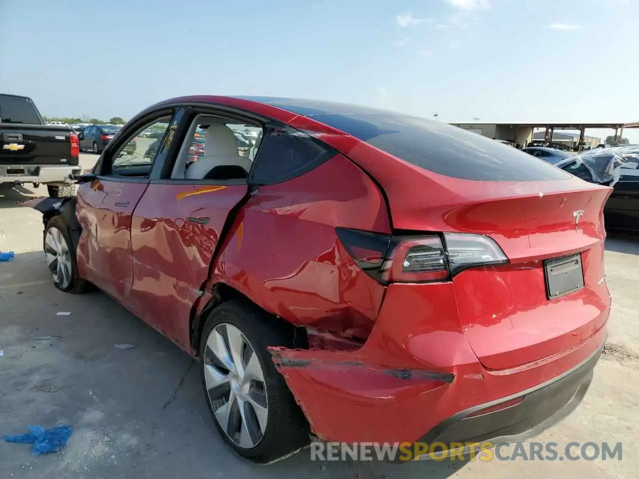 3 Photograph of a damaged car 5YJYGDEE8LF009268 TESLA MODEL Y 2020